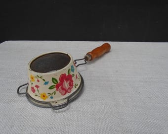 Metalowy sitko do herbaty z motywem kwiatowym w stylu vintage