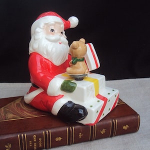 Vintage George Good JAPAN Music Box  &quot;Jingle Bells&quot;  Rotating Bear figurine  Music Box