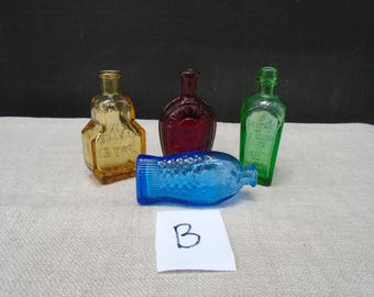 Vintage 60s Colored Glass Bottles (3" Tall) – Wheaton Group B