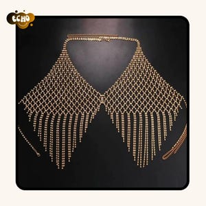 Haut à franges avec chaîne en cristal, haut de soutien-gorge festival en strass, tenue rave pour femme, bijoux de corps Burning Man, haut dos nu scintillant