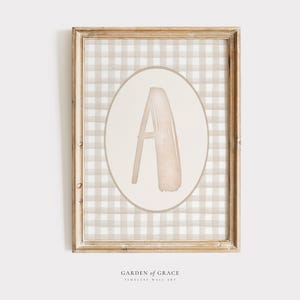 Arte de pared con la letra A para guardería, decoración de habitación infantil en colores neutros, estampado de cuadros vichy con patos, póster de género neutro, regalo vintage personalizado para baby shower