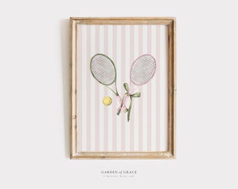 Tennisschläger Kinderzimmer oder Spielzimmer Wandkunst | Country Club Mädchen Zimmer Dekor | Preppy Salbei Grün und Hellrosa Druck | Endlos Sommer Poster