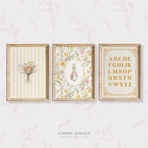Set van 3 kinderkamermuurkunst met wilde bloementhema | Bloemen boerderij meisjeskamerdecoratie |  Geel en roze | Schattig konijn, bloemen en ABC-print
