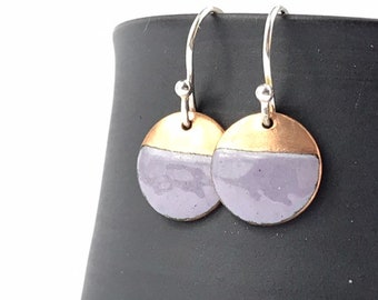 Grey enamel disc earrings - grey and copper earrings - grey geometric drop earrings - circular enamel earrings - contrast block colour
