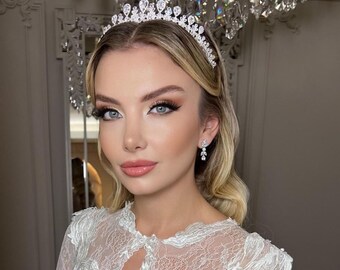 Crystal Bridal Crown, Zircon Wedding Tiara, Handcrafted Silver Rhinestone Crown, Adjustable Princess Hairpiece, Elegant Bridal Jewelry