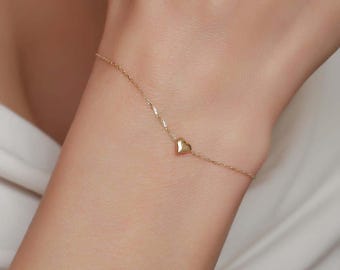 14K Gold Heart Bracelet - Minimalist Dainty Jewelry for Women - Delicate Gold Chain Bracelet - Everyday Gift for Her