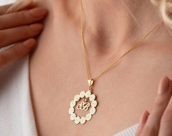 Daisy Wreath Initial Necklace, 925 Sterling Silver, 14k Gold, Personalized Floral Jewelry