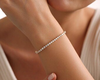 2 Ct Tennis Bracelet, 14K Gold Waterway Design, Dainty Zirconia Bracelet, Elegant Gift for Her, Minimalist Jewelry