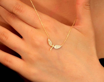 14K Solid Gold Angel Wing Necklace - Elegant and Minimalist Design, Perfect for Everyday Wear or Special Occulions.