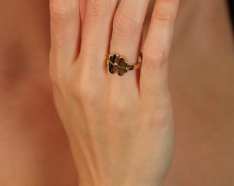 14K Gold Clover Ring - Lucky Minimalist Jewelry for Women