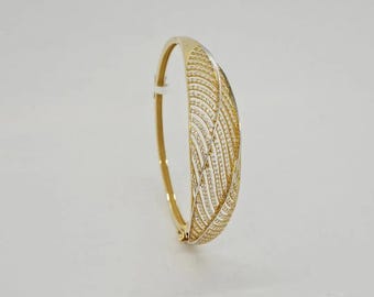Elegant 14K Gold Feather Bracelet – Luxurious Handmade Jewelry, Artisan-Crafted Unique Design for Everyday Sophistication and Special