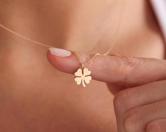 14K Gold Clover Pendant Necklace - Lucky Charm Jewelry for Women, Dainty & Elegant Gold Necklace, Perfect Gift for Her