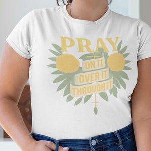 Inspirational T-shirt Faith Shirt Christian Shirt for Women Tshirt Faith Clothing Gifts Shirt Bible Verse T-Shirt God Design Tee