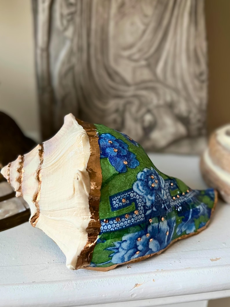Decoupage Whelk Shell: Chinoiserie Beach Decor With Gold Leaf - Etsy
