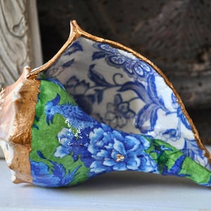 Decoupage Whelk Shell: Chinoiserie Beach Decor with Gold Leaf