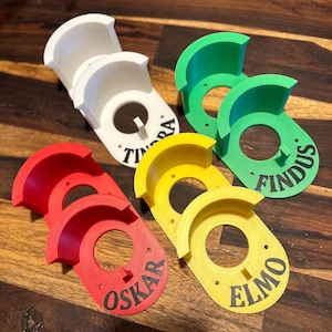 Placa personalizada con el nombre de tu caballo, ideal como soporte para la cabezada o brida. Un regalo duradero perfecto para amantes de los caballos y jinetes, o como letrero para el establo.