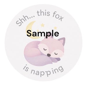 Afdrukbaar bordje voor babydutje – "Shh... This Fox Is Napping" – digitaal autostoeltjelabel – cirkel van 3" downloaden