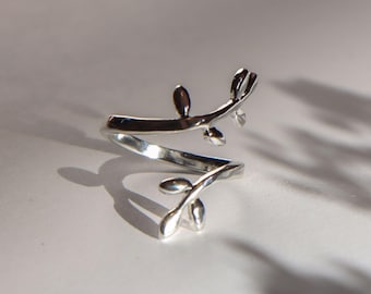 Branch ring with leaves, leaf ring sterling silver, small leaves, nature ring adjustable