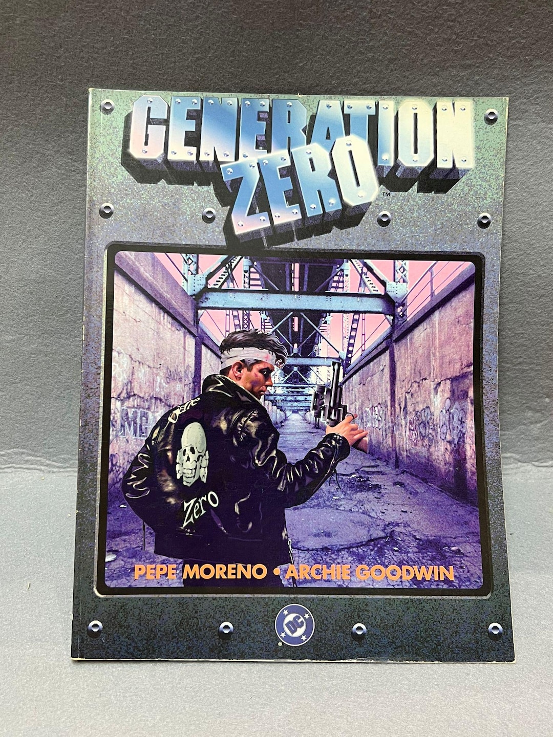 Vintage Generation Zero Graphic Novel - Pepe Moreno, Archie Goodwin ...