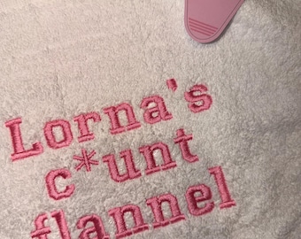 Asciugamano da bagno personalizzato con scritta irriverente, regalo divertente per adulti.