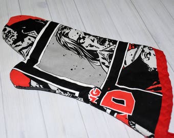 Walking Dead Inspired Blocks Oven Mitt/ Home Decor/ Kitchen Decor/ Housewarming Gift/ Birthday Gift/ Gift for Nerds/ Hostess Gift/ Fun Gift