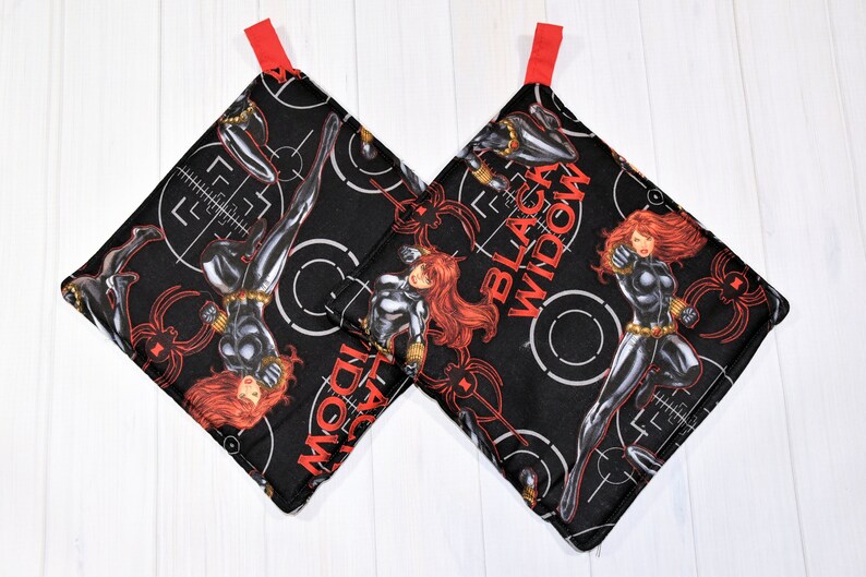 Black Widow Inspired Pot Holder Set Kitchen Home Decor Housewarming Wedding Gift Boyfriend Girlfriend Gift Hostess Cooking Gift Fun