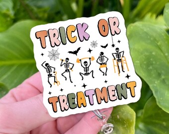 Lustige Halloween Physiotherapie Abzeichen Reel: Skeleton Rehab Nurse ID Inhaber