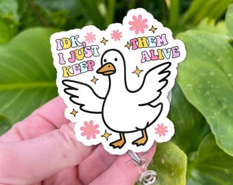 Funny Goose Nurse Badge Reel – Cute Healthcare Worker ID Holder – Pastel Medical, CNA Paramedic Medical Badge Clip – Nurse Week Accessory