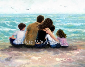 Strandfamilie Zwei Söhne und Tochter Kunstdruck, drei Kinder, zwei Jungen und Mädchen, Mama Papa sitzend am Strand, Aqua Meer, Rothaar Vickie Wade Art