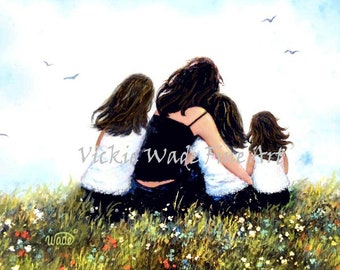 Moeder drie dochters knuffelen Art Print, drie zussen in de weide, moeder knuffelt drie brunette meisjes, Vickie Wade Art