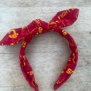 USC Southern California / Fascia ispirata alla USC / Fascia con nodi / Fascia con nodo superiore