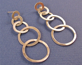 hammered sterling silver five graduated links post earrings