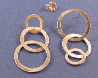 earrings-three graduated hammered links