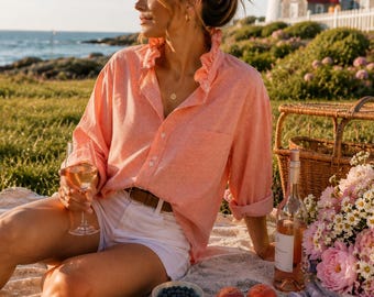 Herwerkt Calvin Klein koraal overhemd met gingham-ruit en ruches | Oversized button-down | Cottagecore-kuststijl | Unieke geüpcycled mode