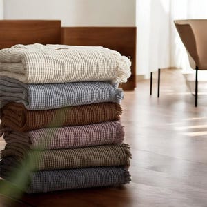 Organic Muslin Throw Blanket,100% Cotton,4-Layer Gauze, King Size with Tassels,Soft,Breathable Bed or Couch Blanket for Babies,Kids & Adults