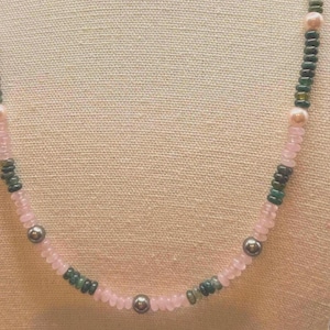Green Moss Agate and Pink Quartz Rondelle Gemstone Necklace.  Beaded Necklace Pink & Black Pearls. Gemstone Necklace for Women&#39;s Gift.