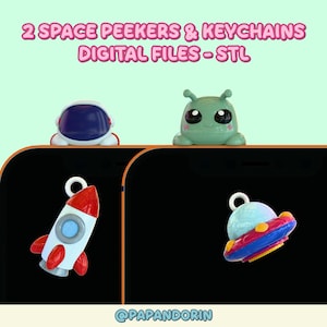 2 Space Hipper / Peeker Charms & 2 Keychains