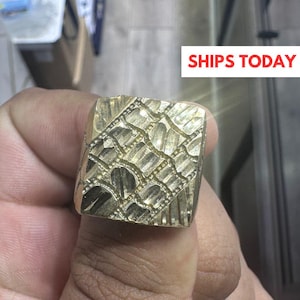 10K Solid Gold Square Nugget Ring - Unisex Statement Schmuck