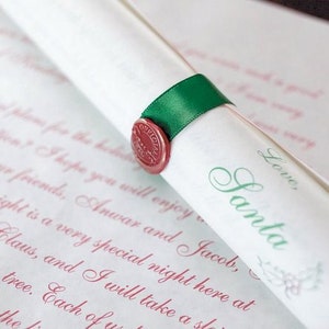 Pergaminho personalizado de luxo do Papai Noel em tubo de bastão de doces com comida de rena