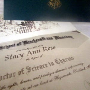 Diploma de Magic School College Diploma personalizado 8 "x 5"