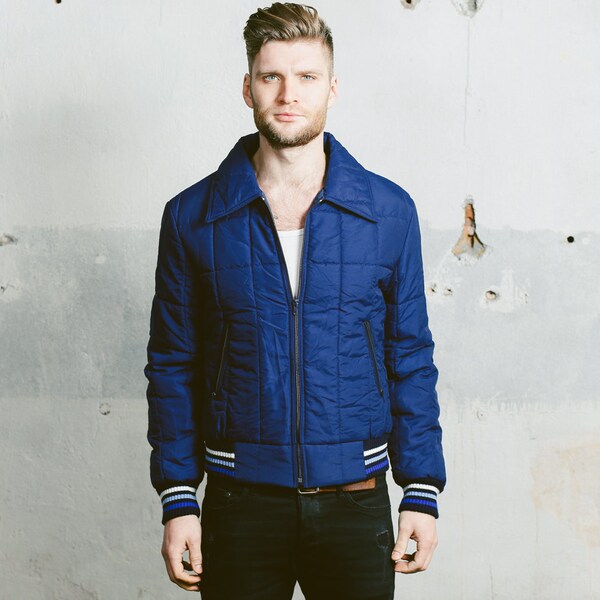 Vintage 70s PUFFER JACKET . Men's Blue Zip Up 1970s Quilted Dark Blue Bomber Hipster Boyfriend Gift Normcore . Medium