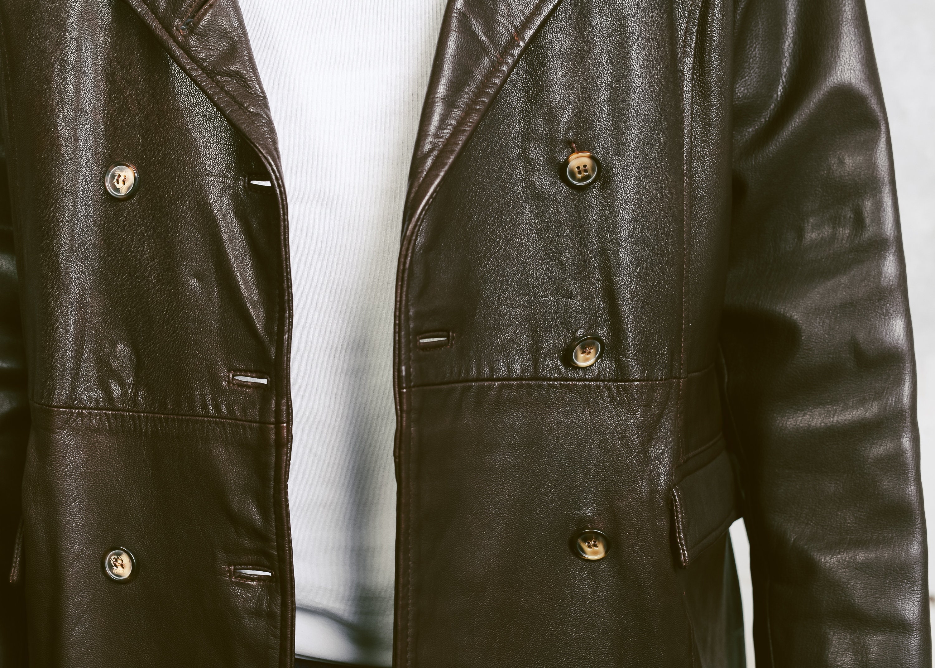 men's leather jacket with sherpa collar