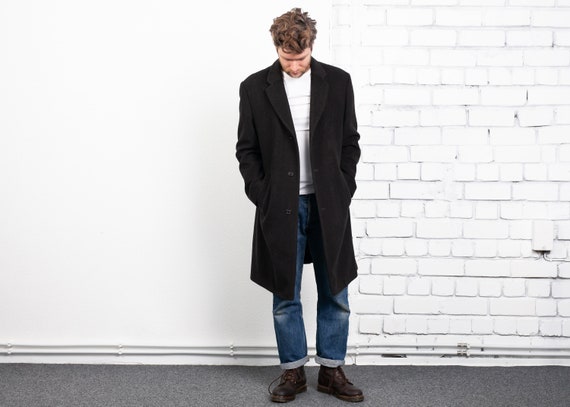 Mens Wool Coat . Vintage 70s Overcoat Dark Grey Bl