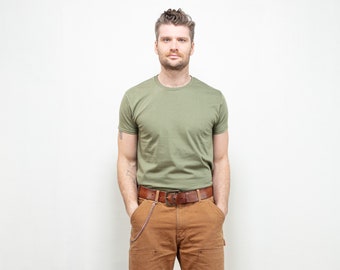 T-shirt homme basique vert olive kaki vintage des années 00 chemise homme à manches courtes chemise d'été unie tee vacances tshirt minimaliste cadeau petit ami