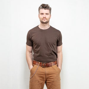 T-shirt homme basique marron vintage des années 2000 pour homme à manches courtes chemise d'été unie tee vacances tshirt minimaliste cadeau petit ami