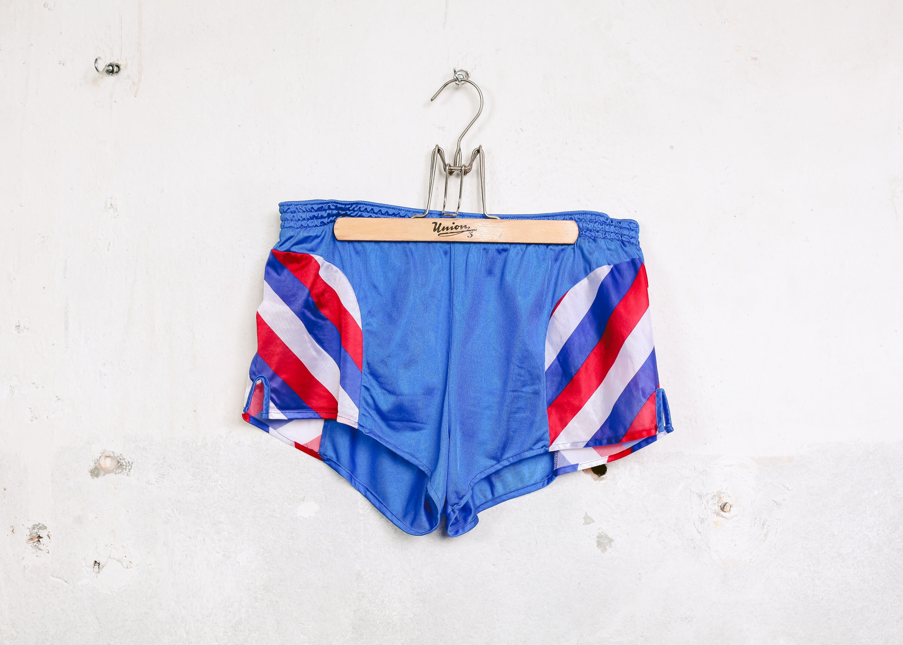 Vintage 80s Reebok Swim Trunks . Patterned Retro Swimwear Swim Briefs Red 80s Beach Shorts . size