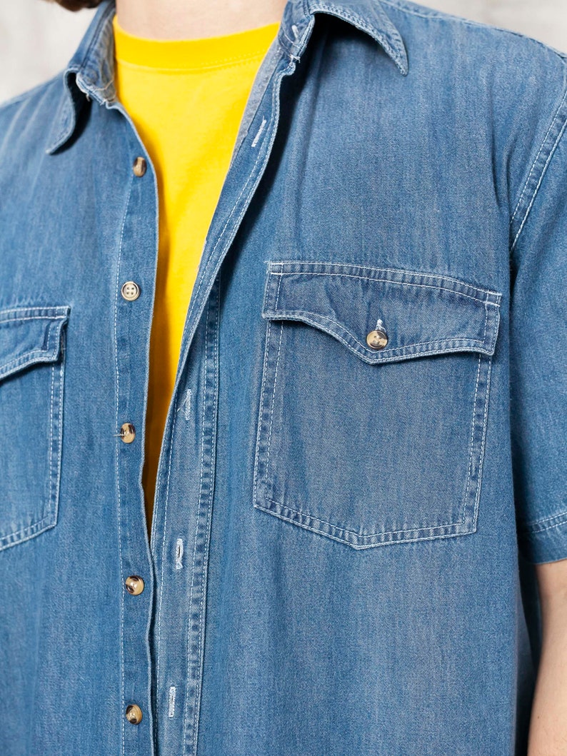 Denim Men Shirt vintage 90s short sleeve western shirt blue free fit jean shirt cotton button down shirt men clothing size xl extra large