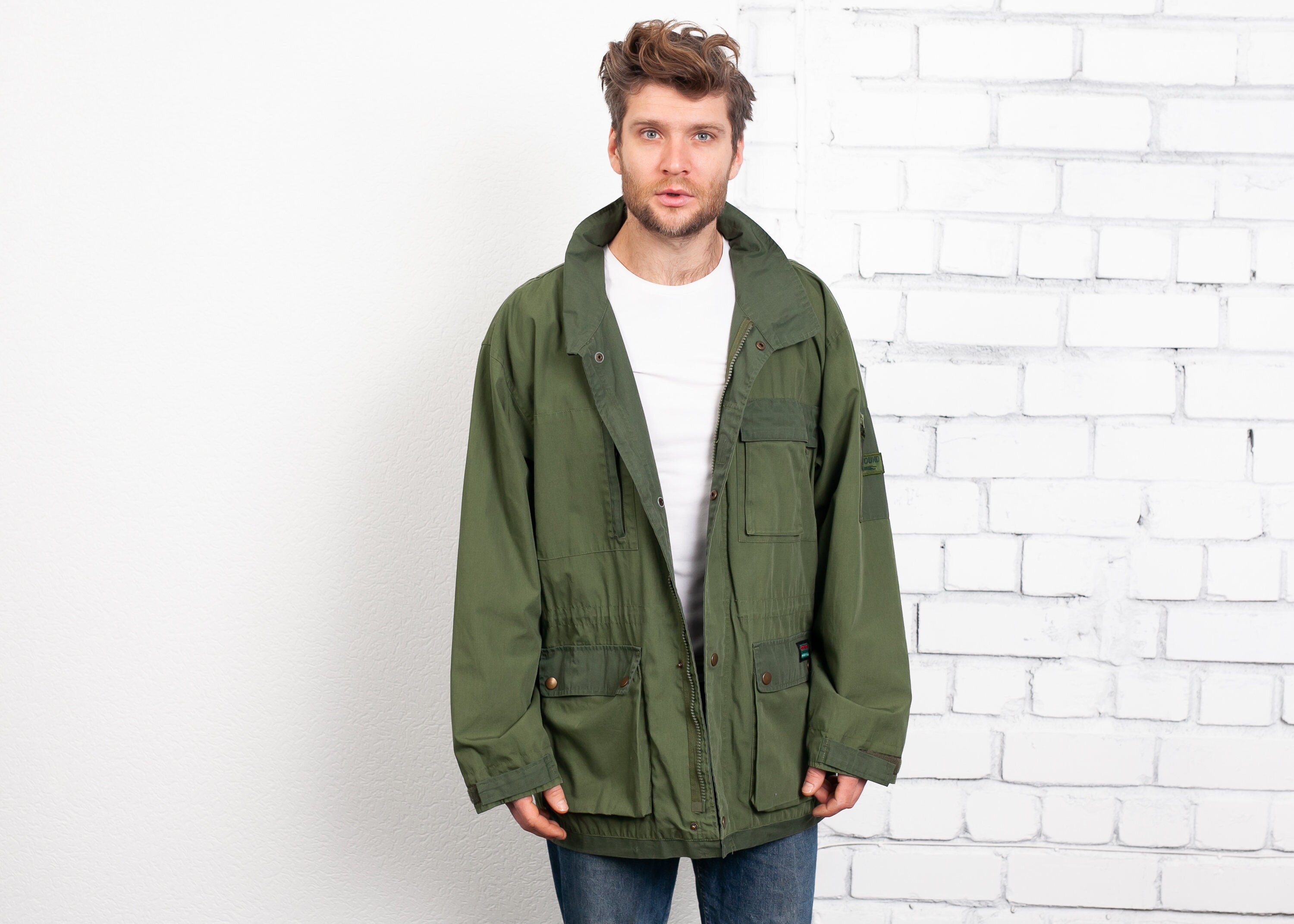 Military Style Parka Jacket . Vintage Hooded Windbreaker Jacket 90s