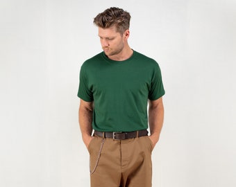 Green Men&#39;s T-Shirt vintage basic 00s men short sleeve shirt plain summer shirt tee vacation tshirt minimalist size medium large xl