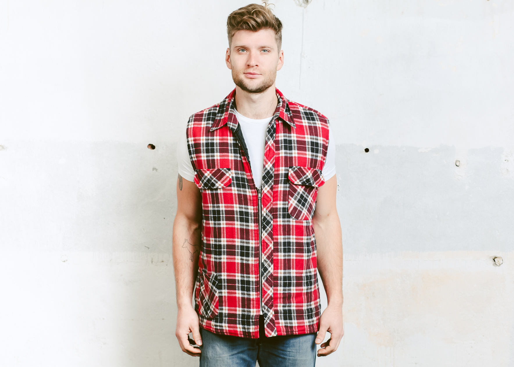 sleeveless lumberjack shirt